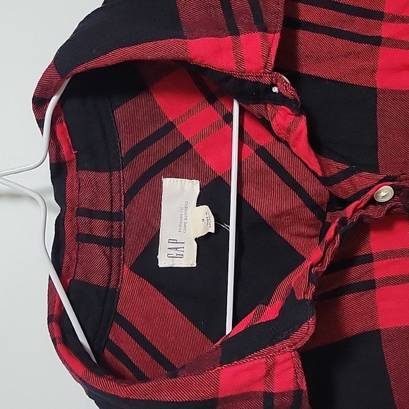 Gap Boyfriend Fit Plaid Shirt - Picture 5 of 9